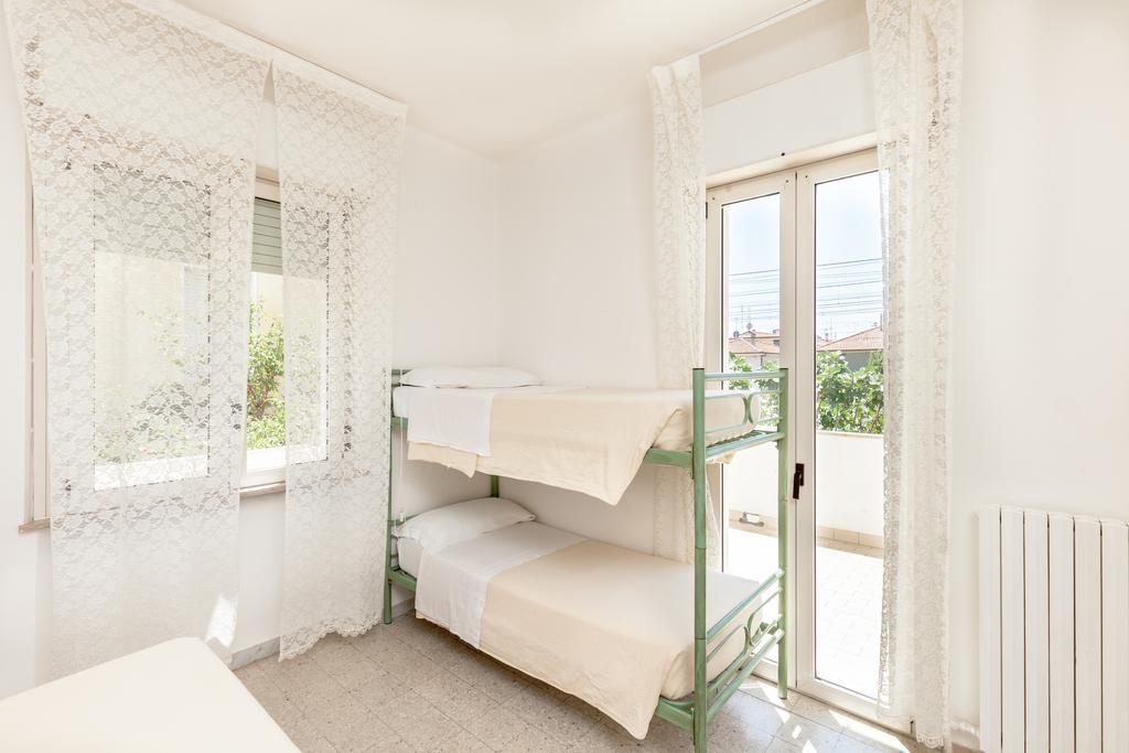 Hotel Chiar Di Luna Senigallia Exteriör bild