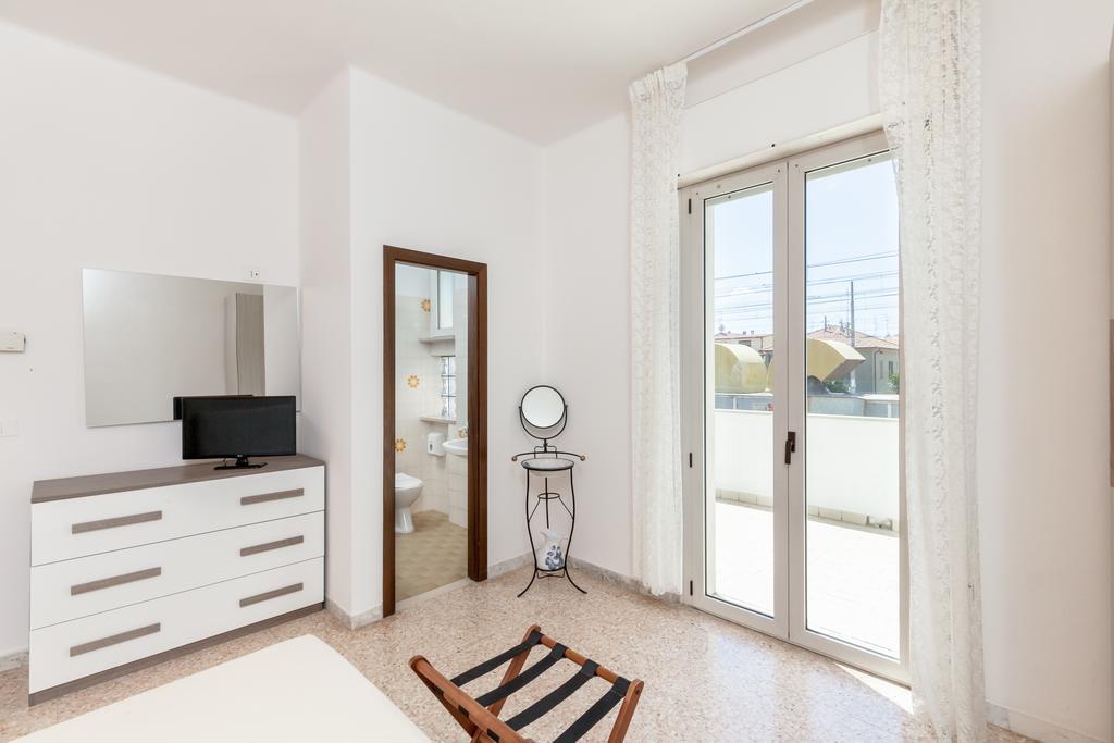 Hotel Chiar Di Luna Senigallia Rum bild