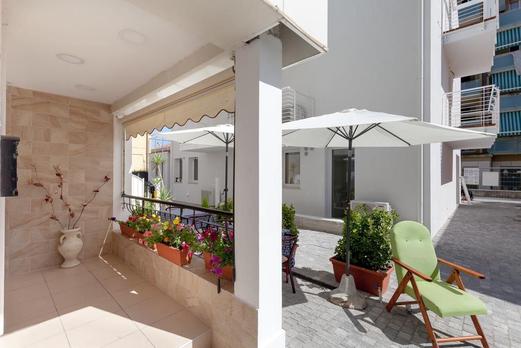 Hotel Chiar Di Luna Senigallia Exteriör bild